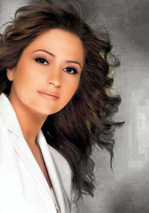 جوليا تنفي دعمها للثوار في سوريا مؤكدة انها لا تتدخل بالسياسة! صورة رقم 1 جوليا تنفي دعمها للثوار في سوريا مؤكدة انها لا تتدخل بالسياسة! صورة رقم 1