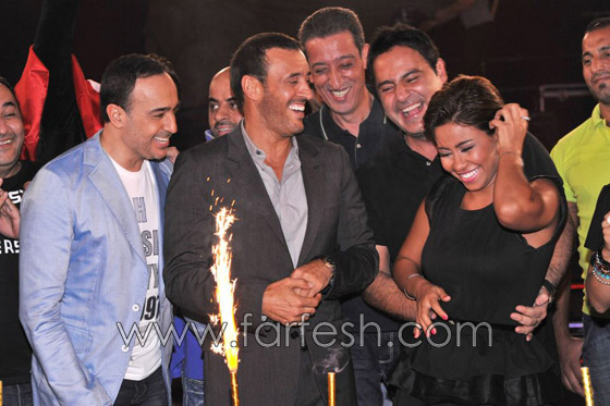 كاظم الساهر يحتفل بعيد ميلاده وسط لجنة The voice! صورة رقم 11 كاظم الساهر يحتفل بعيد ميلاده وسط لجنة The voice! صورة رقم 11