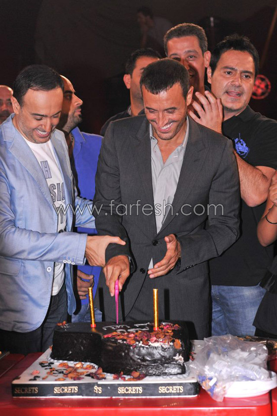 كاظم الساهر يحتفل بعيد ميلاده وسط لجنة The voice! صورة رقم 12 كاظم الساهر يحتفل بعيد ميلاده وسط لجنة The voice! صورة رقم 12