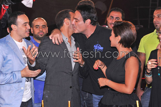 كاظم الساهر يحتفل بعيد ميلاده وسط لجنة The voice! صورة رقم 16 كاظم الساهر يحتفل بعيد ميلاده وسط لجنة The voice! صورة رقم 16