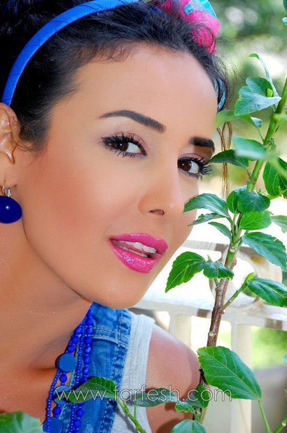 كندة حنا: دماؤنا ستكون المياه النقية التي ستطهّر دمشق  صورة رقم 2