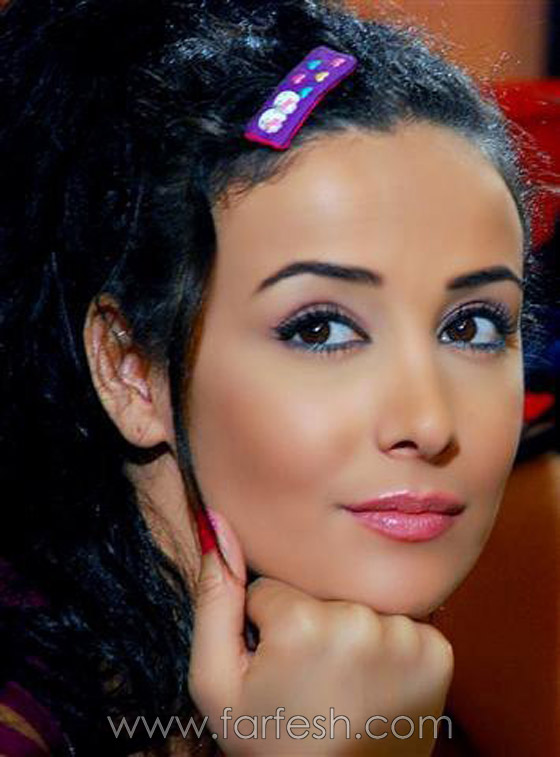 كندة حنا: دماؤنا ستكون المياه النقية التي ستطهّر دمشق  صورة رقم 3