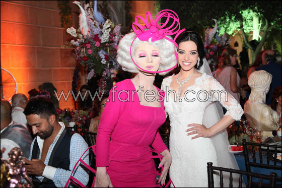 كبار نجوم الفن يشاركون المخرجة ليلى كنعان حفل زفافها! صورة رقم 33 كبار نجوم الفن يشاركون المخرجة ليلى كنعان حفل زفافها! صورة رقم 33