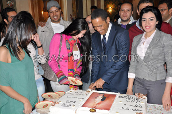 بالصور.. لاميتا فرنجية تعتزل الإغراء وتعمل مقدمة برامج!!  صورة رقم 6