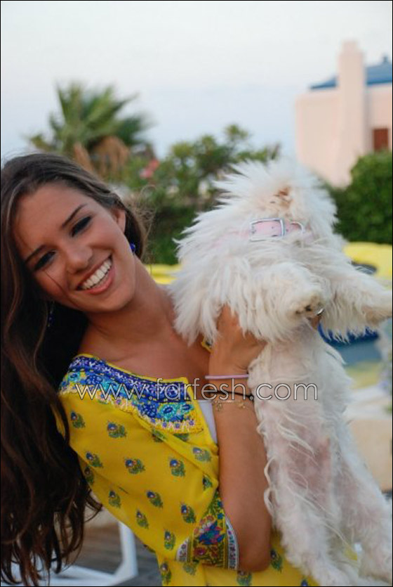 لارا اسكندر: بيونسيه مثلي الاعلى بالغناء والبومي يعبّر عني!  صورة رقم 15