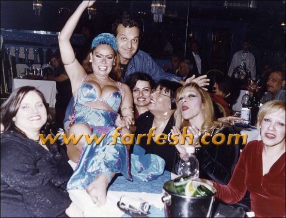 بعد قيامها بحركة خاطئة.. لوسي تخضع لعملية جراحية في ذراعها صورة رقم 7 بعد قيامها بحركة خاطئة.. لوسي تخضع لعملية جراحية في ذراعها صورة رقم 7