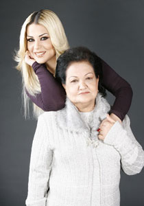 مادلين: بفضل امي تعلمت ان تكون عيني شبعانة ونيتي بالزواج موجودة! صورة رقم 1