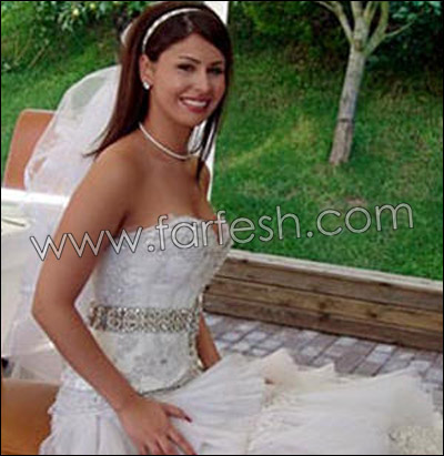 مسلسلات اون لاين ينشر الصور الاولى من عقد قران الفنانة مي سليم! صورة رقم 3 مسلسلات اون لاين ينشر الصور الاولى من عقد قران الفنانة مي سليم! صورة رقم 3