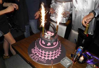 بالصور.. احتفال مايا نعمة بعيد ميلادها الـ24  صورة رقم 2