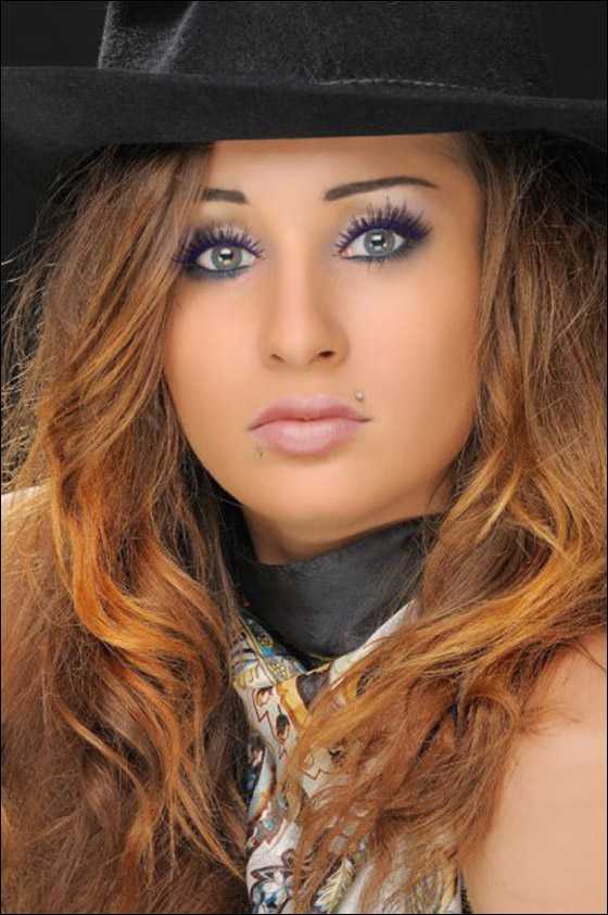 مايا نعمة: انا وزوجي لسنا طائفيين واعيش اجمل قصة حب معه!  صورة رقم 5