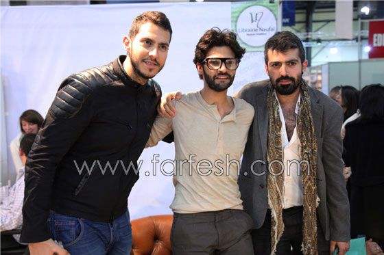 مايك يوقع على اسطوانته الجديدة مايك يوقع على اسطوانته الجديدة