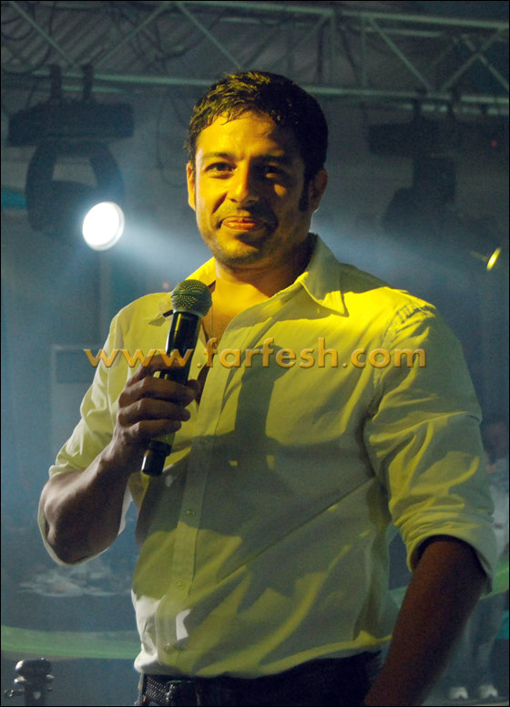 حالة حماقي غير مستقرّة.. والده انهار والفنانون يشاركونه آلامه صورة رقم 14