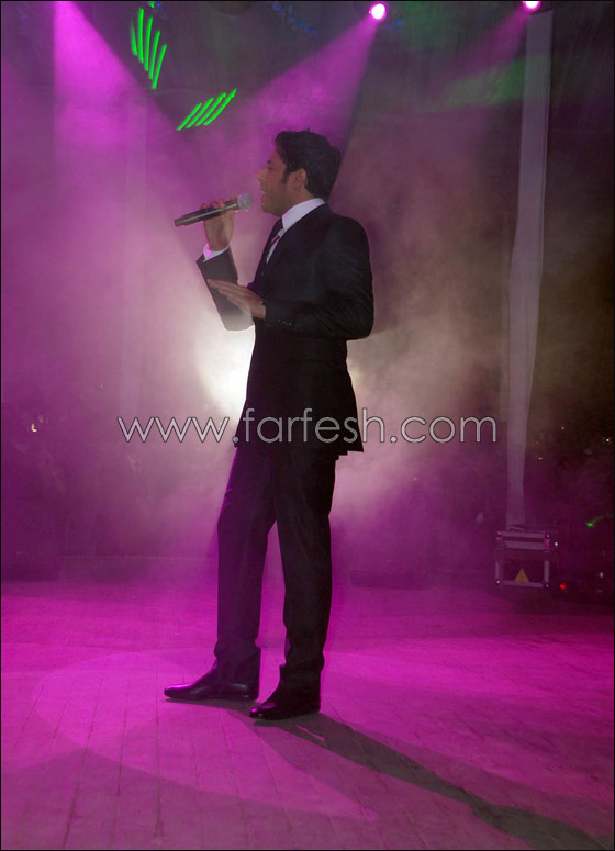 نيكول سابا تشعل حفل نيكول سابا تشعل حفل