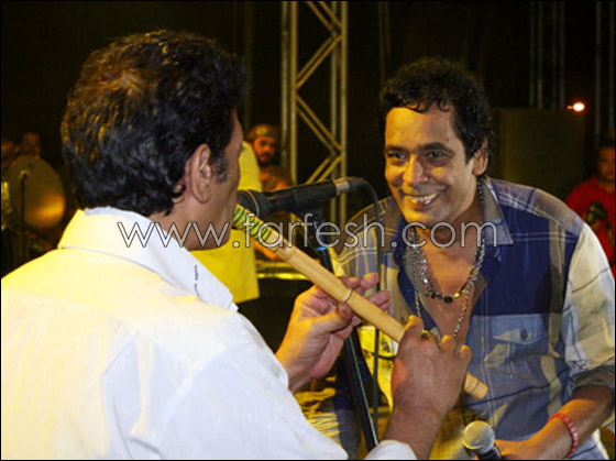 ما سبب بكاء محمد منير في المؤتمر الصحافي لـ