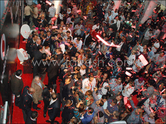 ما سبب بكاء محمد منير في المؤتمر الصحافي لـ