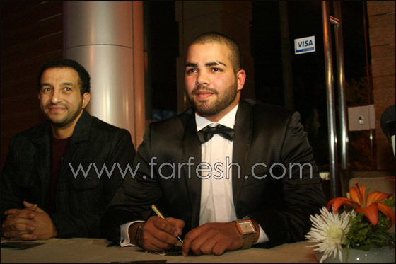 محمد رمضان يحتفل باطلاق محمد رمضان يحتفل باطلاق