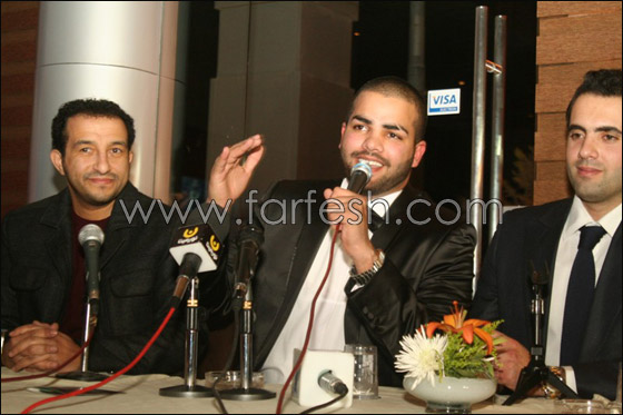 محمد رمضان يحتفل باطلاق محمد رمضان يحتفل باطلاق