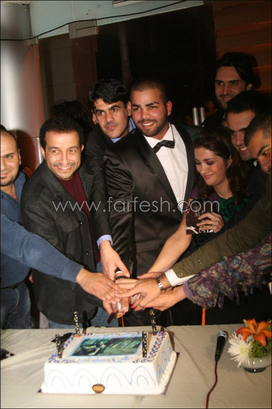 محمد رمضان يحتفل باطلاق محمد رمضان يحتفل باطلاق