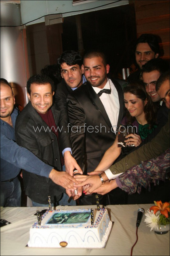 محمد رمضان يحتفل باطلاق محمد رمضان يحتفل باطلاق