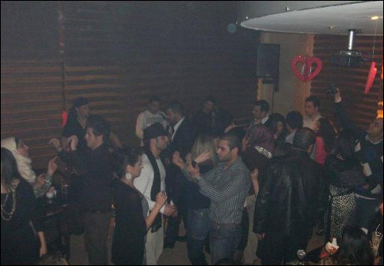 بالصور.. محمد رمضان يحتفل بعيد الحب! صورة رقم 3 بالصور.. محمد رمضان يحتفل بعيد الحب! صورة رقم 3