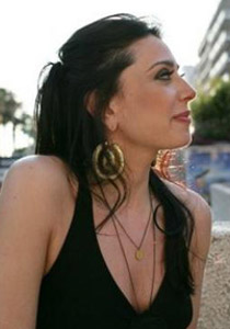 نادين لبكي: عندما أتحدث عن المرأة أحس أني واقعية لأني أفهمها صورة رقم 2 نادين لبكي: عندما أتحدث عن المرأة أحس أني واقعية لأني أفهمها صورة رقم 2