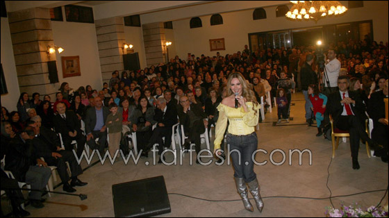 نجوى سلطان تحتفل في حراجل مع الأمهات!   صورة رقم 5