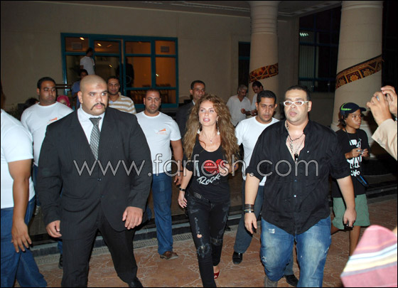 بعد الليلة المشمشية هشام سليم يختار نيكول سابا!! صورة رقم 3 بعد الليلة المشمشية هشام سليم يختار نيكول سابا!! صورة رقم 3