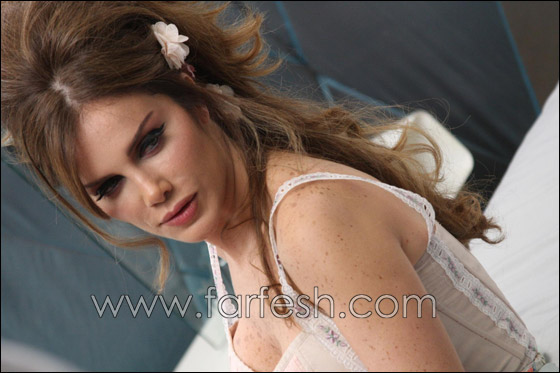 نيكول تعيش مشاعر الحب لأول مرة في حياتها! صورة رقم 11 نيكول تعيش مشاعر الحب لأول مرة في حياتها! صورة رقم 11