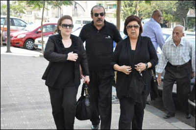 بالصور.. قلة من الفنانين في وداع عمر الحريري!!  صورة رقم 13