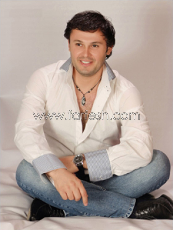 ربيع الاسمر ينجو من حادث سير بعد سقوطه في حفريات صورة رقم 7 ربيع الاسمر ينجو من حادث سير بعد سقوطه في حفريات صورة رقم 7