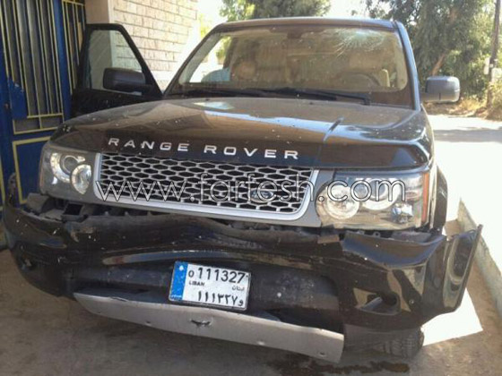 ربيع الاسمر ينجو من حادث سير بعد سقوطه في حفريات صورة رقم 3 ربيع الاسمر ينجو من حادث سير بعد سقوطه في حفريات صورة رقم 3