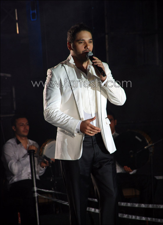 عياش في سهرة على طراز مغربي وأجواء لبنانية وجماهير مصرية! صورة رقم 22