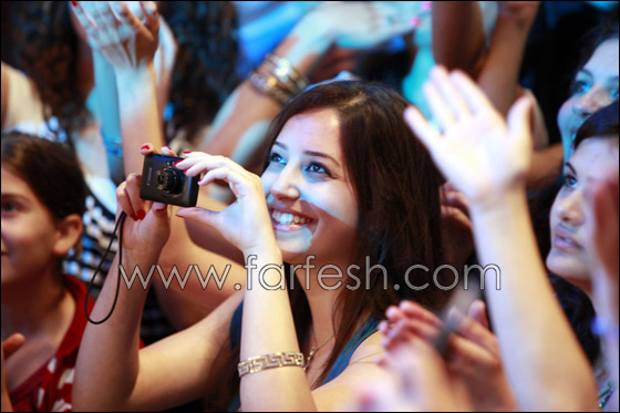 بالصور.. البوب ستار رامي عيّاش أشعل سماء 