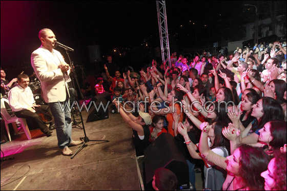 بالصور.. البوب ستار رامي عيّاش أشعل سماء 