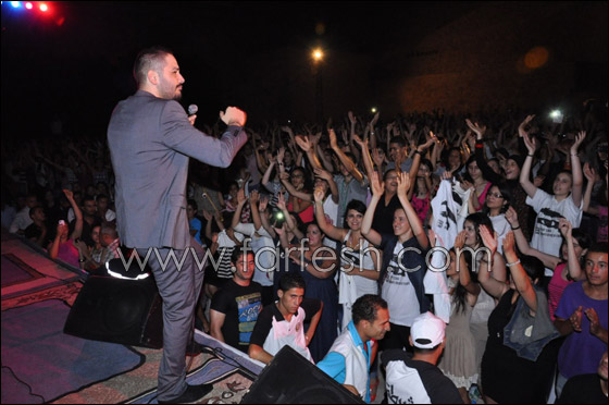 4000 شخص يهتفون بإسم رامي عياش في مهرجان مونستير الدولي صورة رقم 7 4000 شخص يهتفون بإسم رامي عياش في مهرجان مونستير الدولي صورة رقم 7