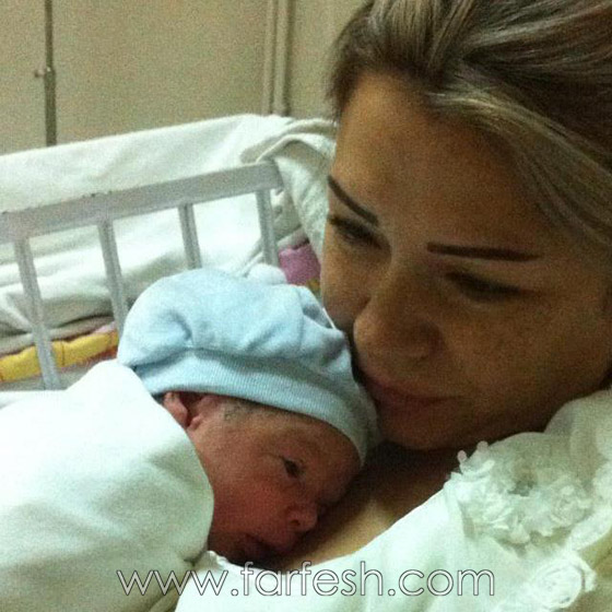 الف مبروك.. الفنانة رندة مرعشلي تستقبل مولودها الف مبروك.. الفنانة رندة مرعشلي تستقبل مولودها