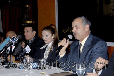 تهديد رانيا ياسين برمي ماء النار عليها لمنعها من تصوير