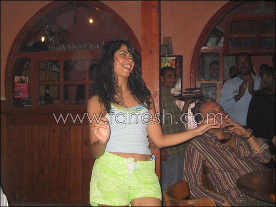 صور غير محتشمة لروبي وكوكي في صور غير محتشمة لروبي وكوكي في