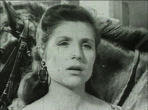 صباح: زهقت من مسلسلي من كثرة التأجيل وتغيير العناصر! صورة رقم 5 صباح: زهقت من مسلسلي من كثرة التأجيل وتغيير العناصر! صورة رقم 5