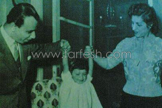 صباح الام بكت وانهارت عندما صفعت ابنتها هويدا على وجهها! صورة رقم 2 صباح الام بكت وانهارت عندما صفعت ابنتها هويدا على وجهها! صورة رقم 2