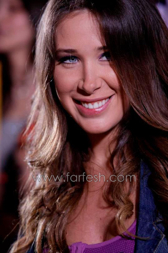 الفنانة اللبنانية سابين.. 