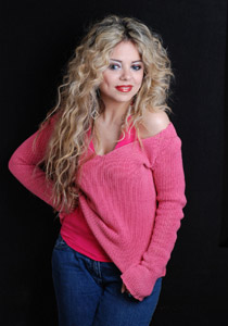 سمر عبدالعزيز: افتخر بتعاملي مع الراحل عازار حبيب!  صورة رقم 3