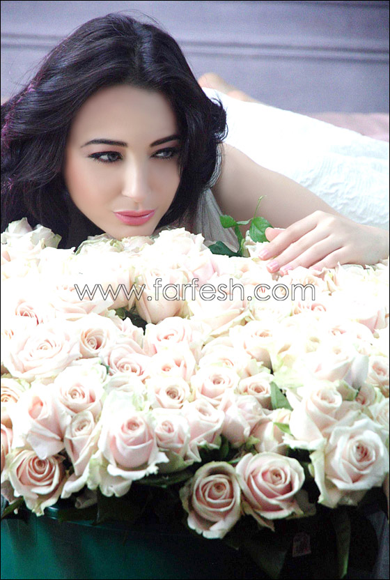 بالصور.. ساندي تنتهي من تصوير بالصور.. ساندي تنتهي من تصوير