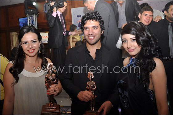 ساندي تقتنص جائزة أفضل فنانة وفيفي ترقص وسط الهتافات! صورة رقم 5 ساندي تقتنص جائزة أفضل فنانة وفيفي ترقص وسط الهتافات! صورة رقم 5