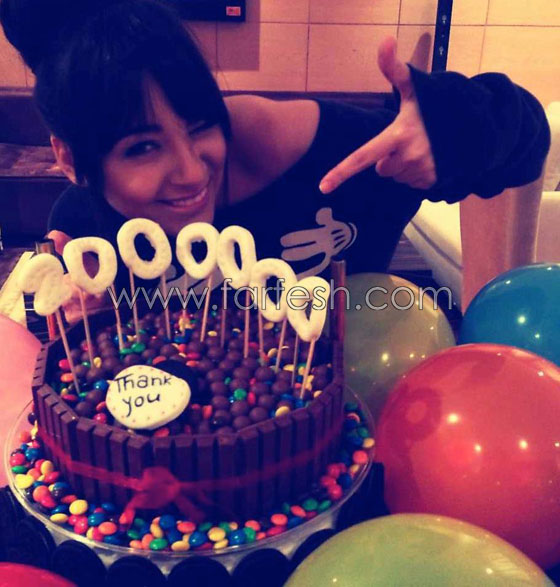 بالصور.. الفنانة ساندي تحتفل بكعكة الـ2 مليون! صورة رقم 2 بالصور.. الفنانة ساندي تحتفل بكعكة الـ2 مليون! صورة رقم 2