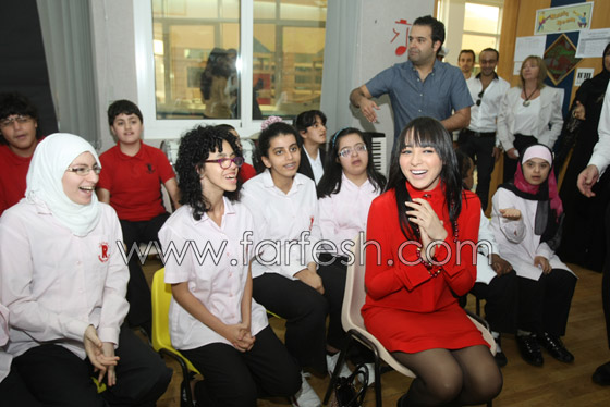 ساندي ترسم ألوان الفرح على وجوه أطفال مركز راشد! صورة رقم 9 ساندي ترسم ألوان الفرح على وجوه أطفال مركز راشد! صورة رقم 9