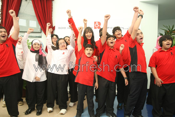 ساندي ترسم ألوان الفرح على وجوه أطفال مركز راشد! صورة رقم 11 ساندي ترسم ألوان الفرح على وجوه أطفال مركز راشد! صورة رقم 11