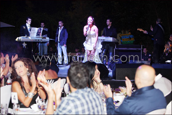 النجمة سارة الهاني تتفاعل مع جمهورها في عيد الفطر!  صورة رقم 9