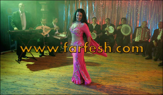 سمية الخشاب تنفي إشاعة سفرها الى لبنان لشراء بدلات رقص! صورة رقم 13 سمية الخشاب تنفي إشاعة سفرها الى لبنان لشراء بدلات رقص! صورة رقم 13