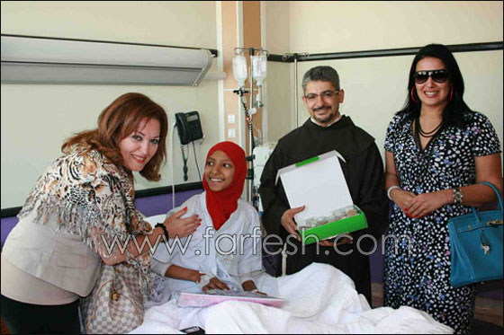 الفنانون الاجانب يتبرعون بالملايين للخير فماذا عن الفنانين العرب؟ صورة رقم 14